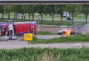 Auto vliegt in brand op Nederstichtselaan