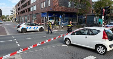 Scooterbestuurder gewond bij botsing met auto in Almere Buiten